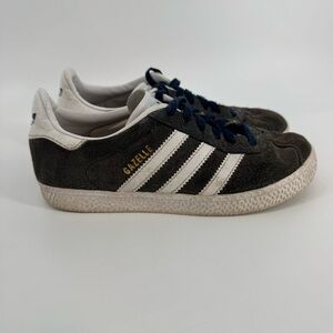 Adidas Gazelle Gray Size 1.5